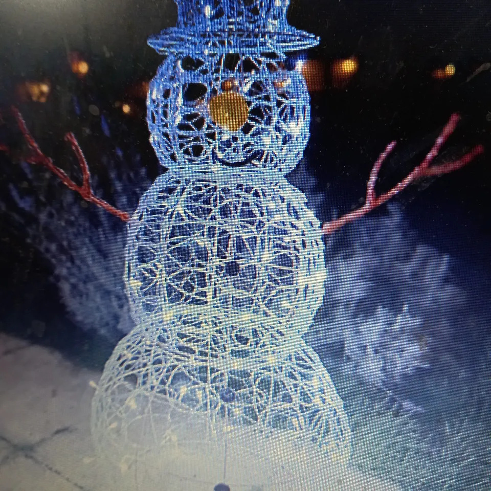 FESTIVE OUTDOOR AND INDOOR PRE-LIT LED LARGE DECORATION SNOWMAN