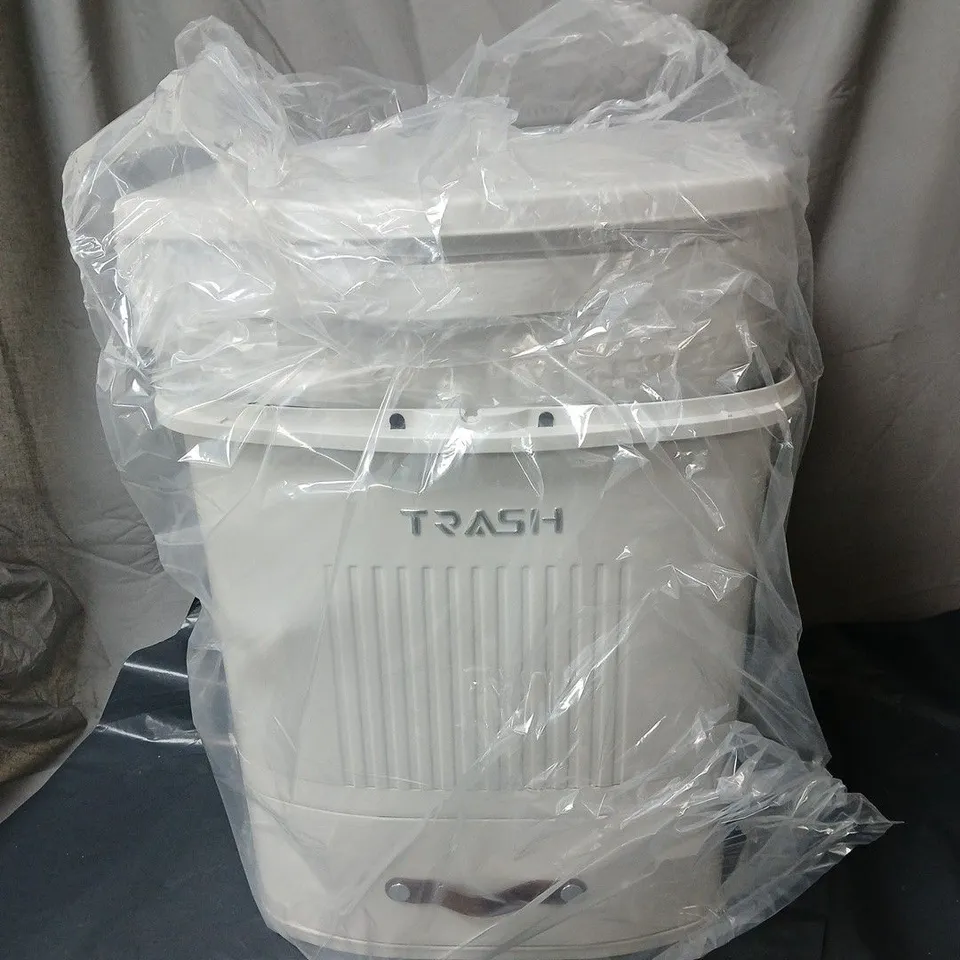 LIFE IDEAS TRASH CAN – BOXED (WM0677)