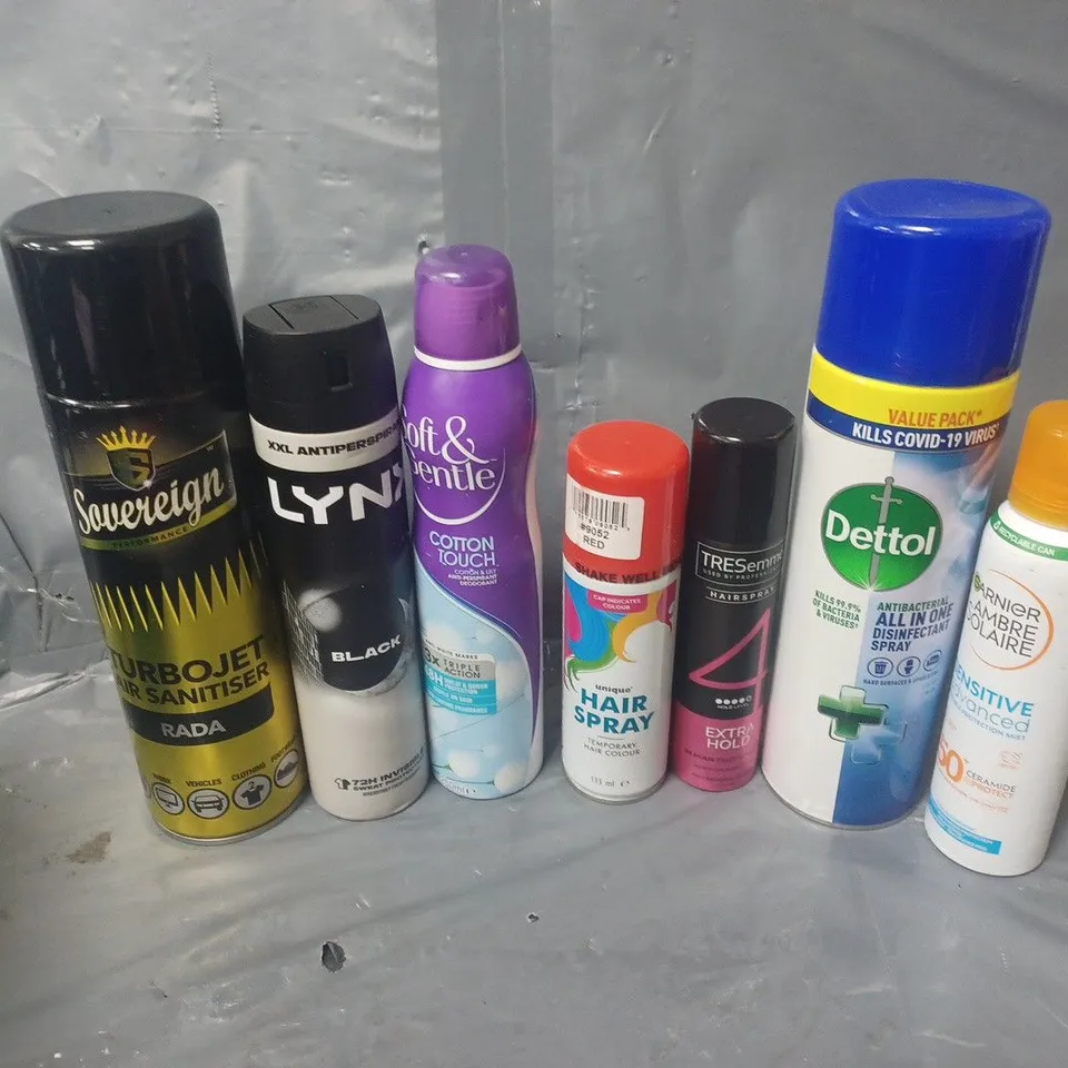 APPROXIMATELY 15 ASSORTED AEROSOLS TO INCLUDE DETTOL SPRAY, LYNX BLACK, TRESEMME HAIR SPRAY, ETC - COLLECTION ONLY