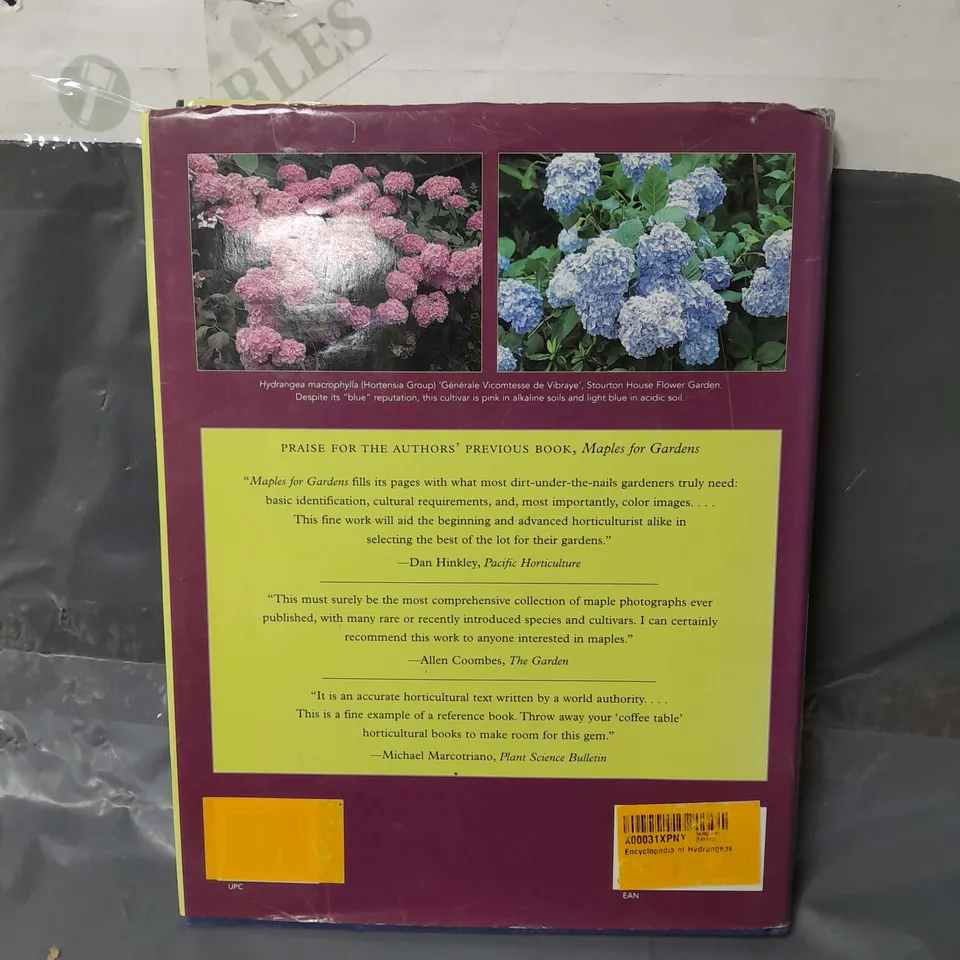 ENCYCLOPEDIA OF HYDRANGEAS C.J VAN GELDEREN & D.M. VAN GELDEREN 