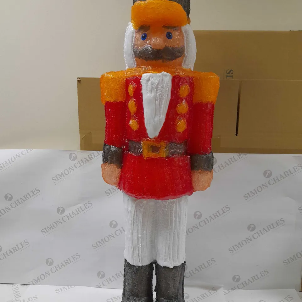 93CM NUTCRACKER WITH TIMER-WHITE LEDS