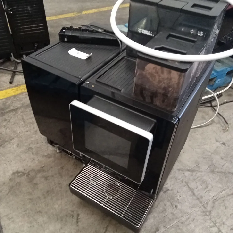 FRANKE A600 COMMERCIAL COFFEE ESPRESSO MACHINE WITH MILK FRIDGE 