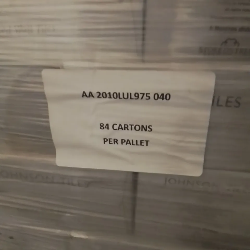 PALLET TO CONTAIN APPROX 84 X PACKS OF JOHNSON BRAND NEW CREAM GLAZED WALL TILES - 40 TILES PER PACK // TILE SIZE: 197 X 97 X 8mm