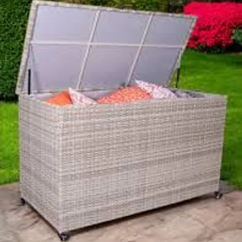 BOXED ROYALCRAFT NATURAL WEAVE KD CUSHION STORAGE BOX 826L (1 BOX)