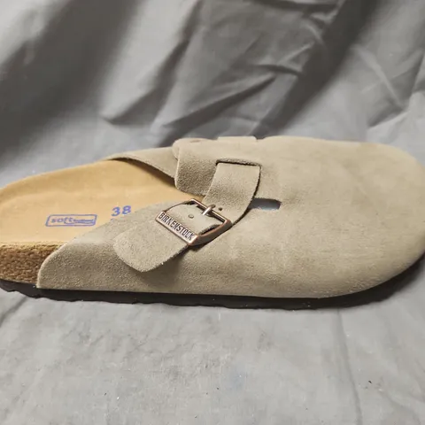 BIRKENSTOCK BOSTON BS TAUPE SUEDE CLOGS – EU 38 (UK 5)