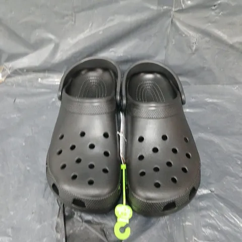 PAIR OF CLASSIC CROC CLOGS - UK SIZE 11