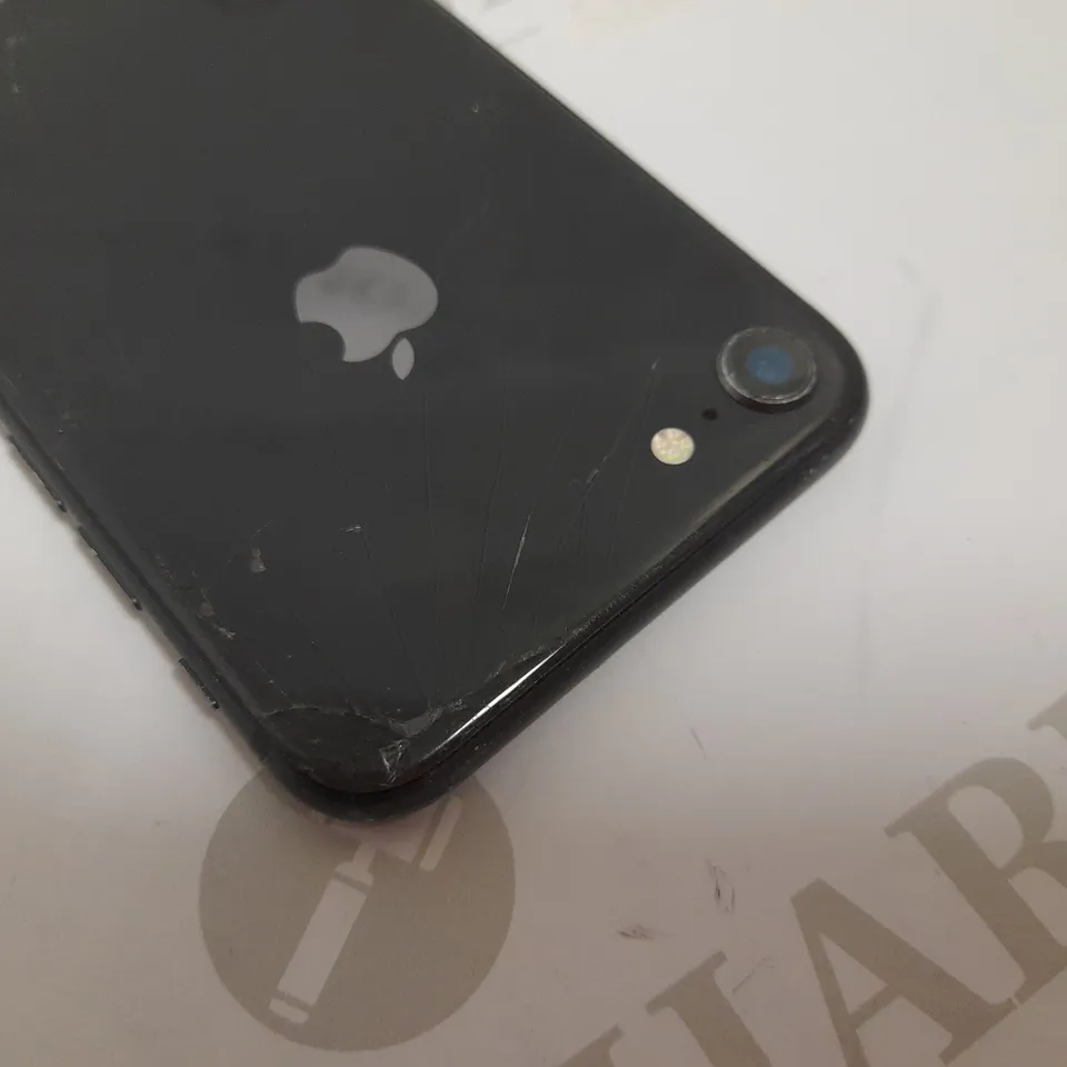 APPLE IPHONE - MODEL UNKNOWN