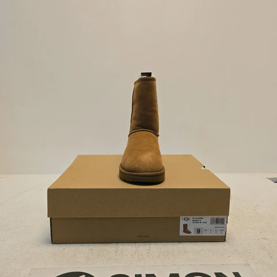 UGG W CLASSIC SHORT II BOOTS – CHESTNUT, UK 7.5 (US 9) – BOXED