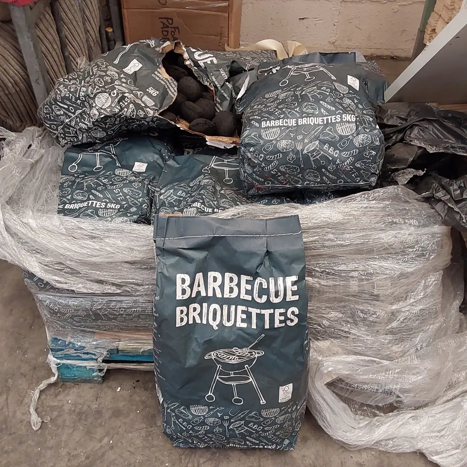 PALLET OF APPROXIMATELY 10X 5KG BAGS OF BARBECUE BRIQUETTES 