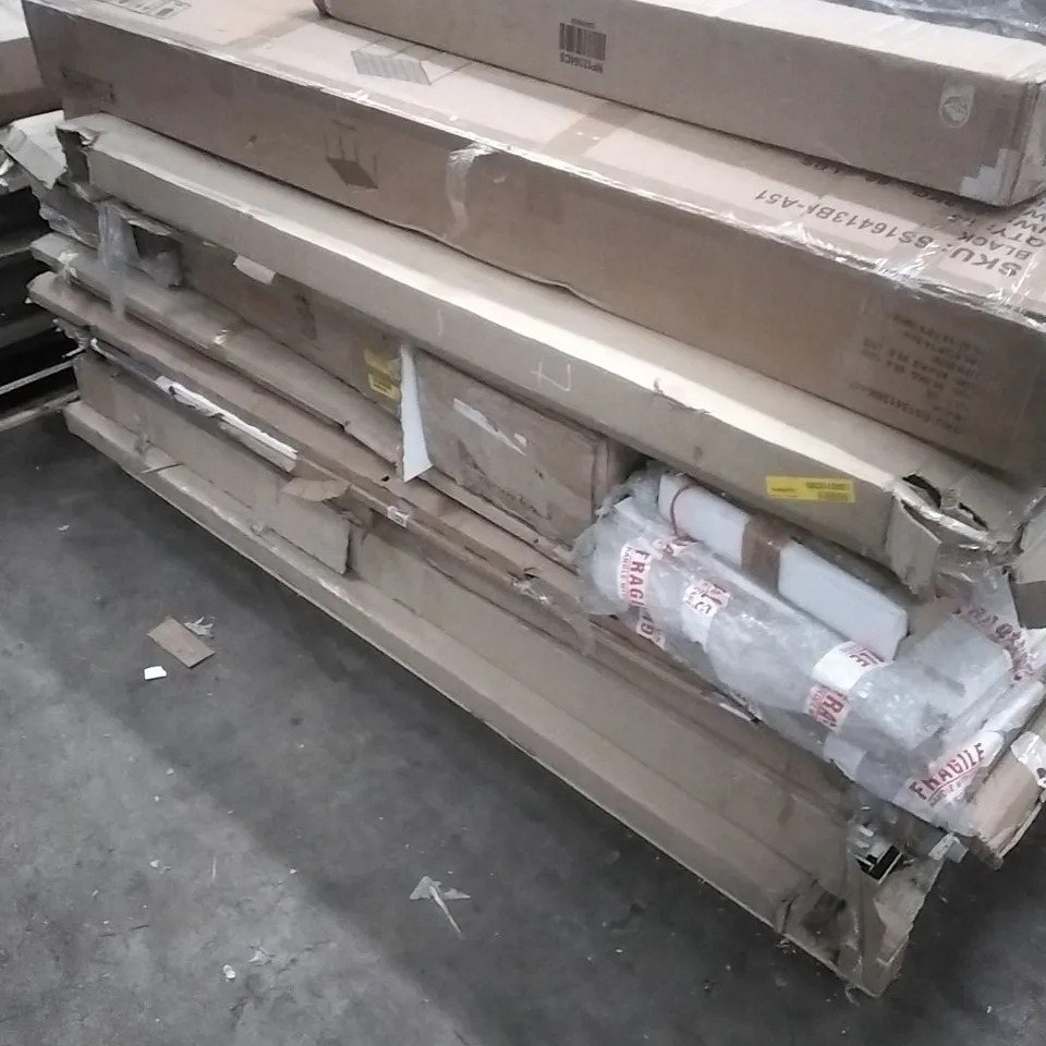 PALLET OF ASSORTED GARDEN, FURNITURE PIECES ETC