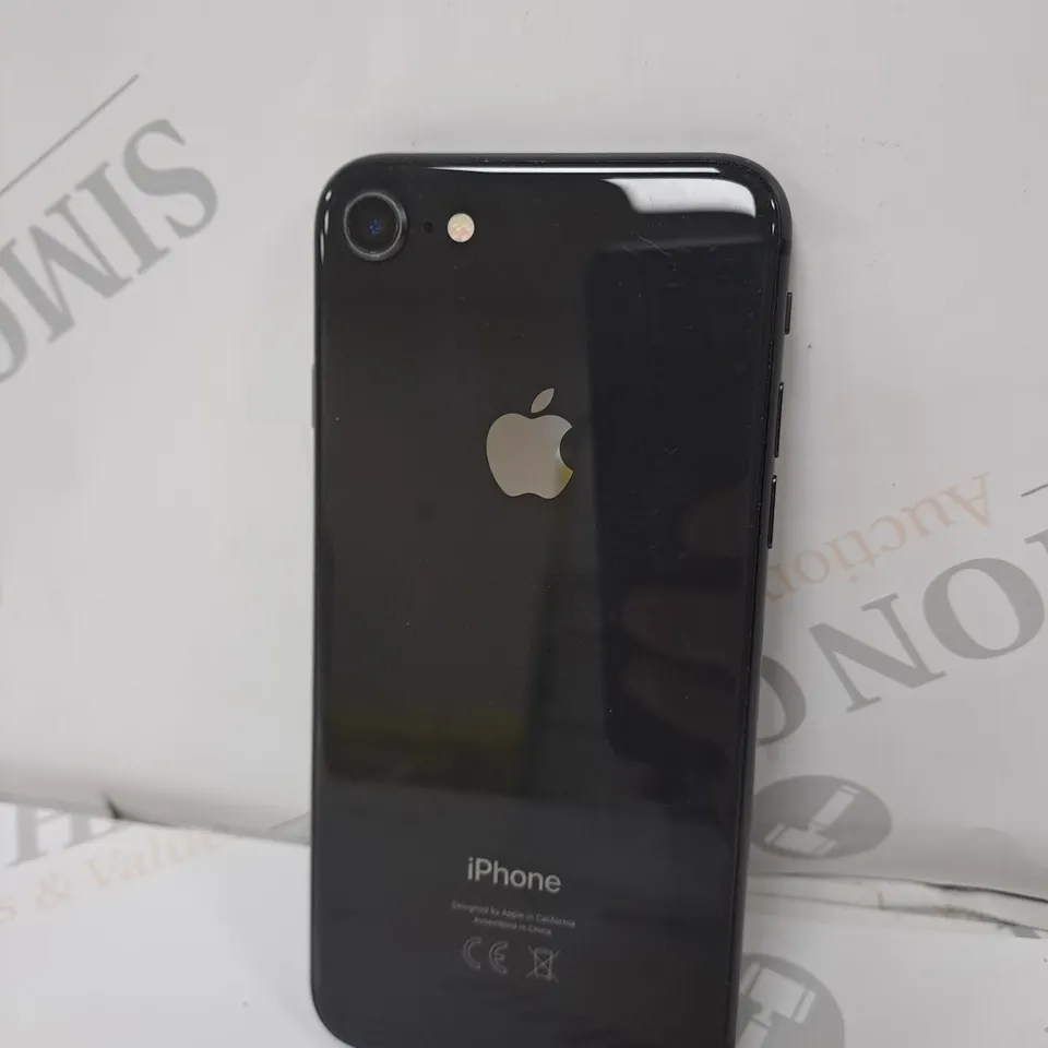 APPLE IPHONE 8 IN BLACK 