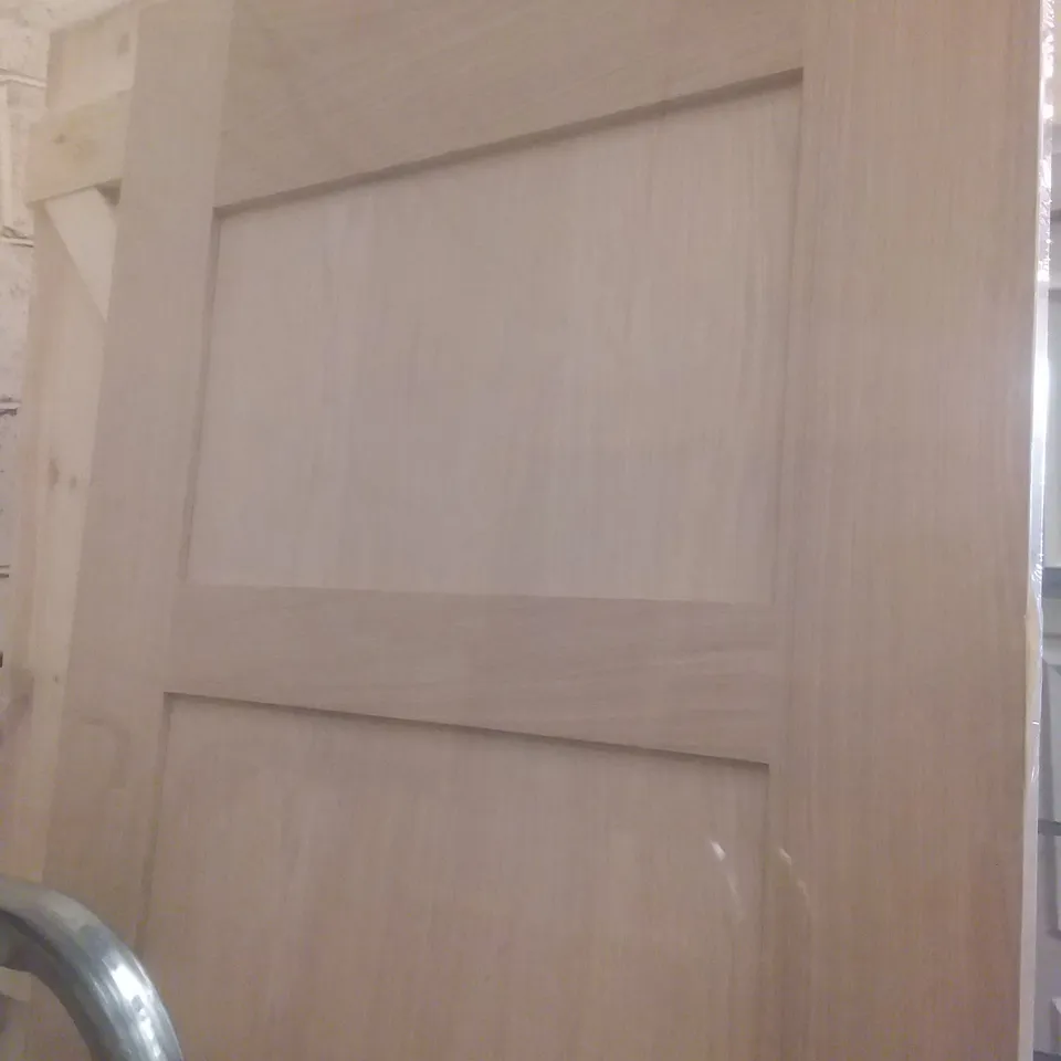SHAKER 4 PANEL OAK VENEER INTERNAL DOOR APPROXIMATELY 1981X762MM