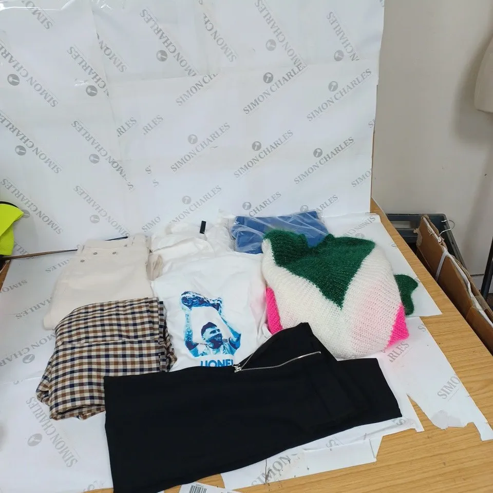 BOX OF ASSORTED CLOTHING ITEMS TO INCLUDE TOPS, TROUSERS, SWEATERS ETC