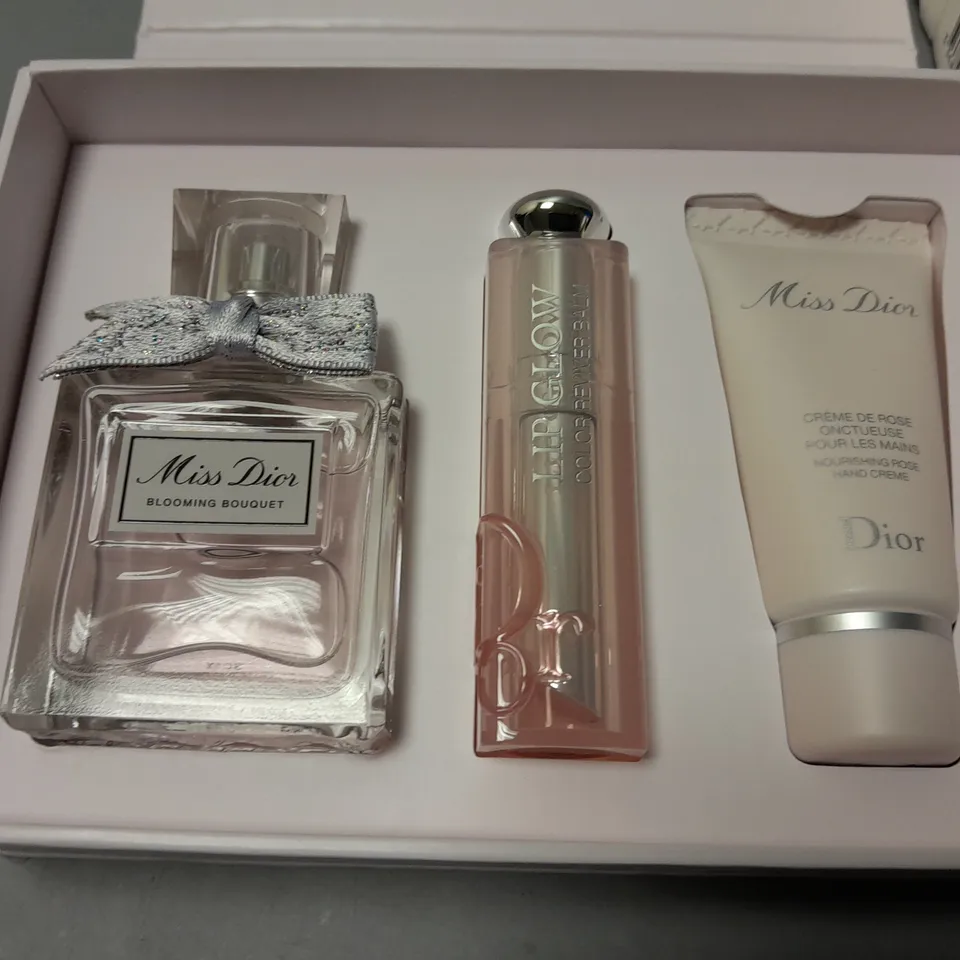MISS DIOR BLOOMING BOUQUET 3-PIECE SET