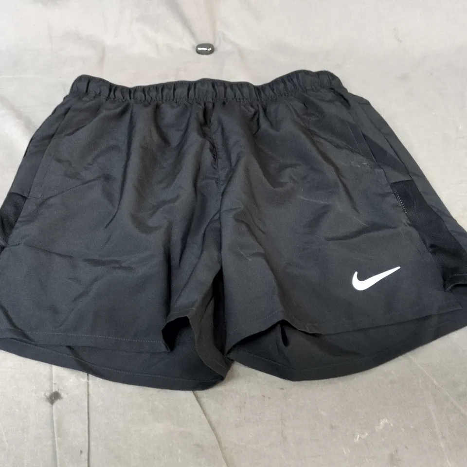NIKE RUNNING SHORTS – BLACK - SIZE SMALL
