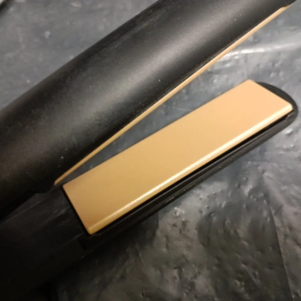 LOT OF 4 ASSORTED UNBOXED HAIR CARE APPLIANCES