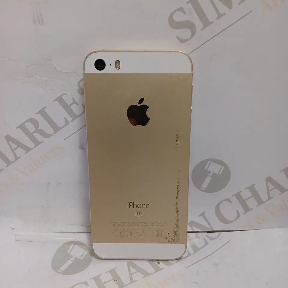 APPLE IPHONE SE (1ST GENERATION) - SILVER 