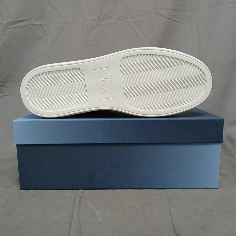 BOXED PAIR OF CLEENS LUXOR TRAINERS IN ICE WHITE SIZE UK 11