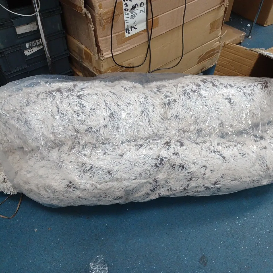 EXTRA LARGE FUR DOG BED