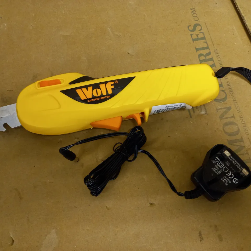 WOLF 7.2V LITHIUM ION CORDLESS PRUNER