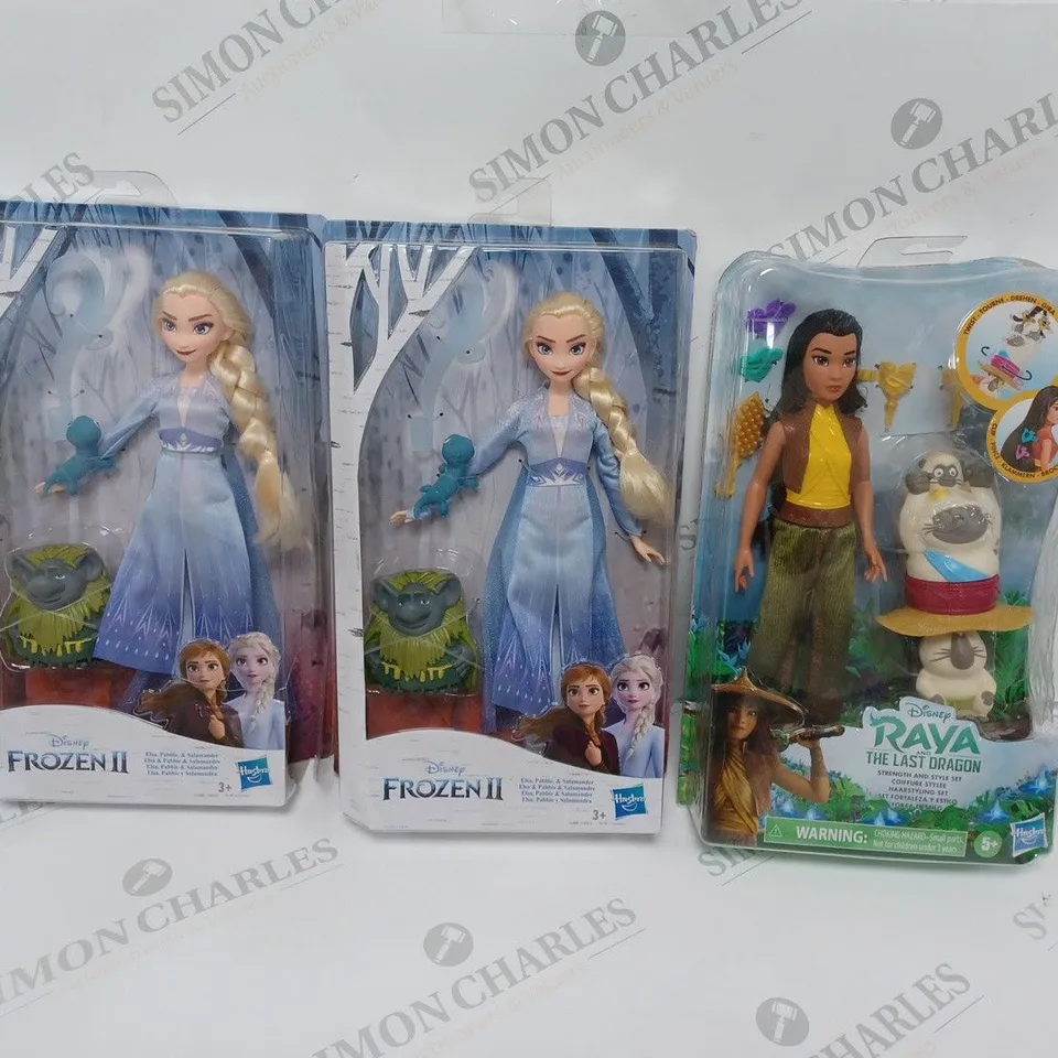 3 X BOXED DISNEY DOLL SETS TO INCLUDE FROZEN 2 ELSA, PABBIE, & SALAMANDER AND RAYA AND THE LAST DRAGON 