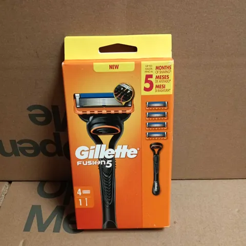 GILLETTE FUSION5 RAZOR WITH 4 CARTRIDGES – BOXED