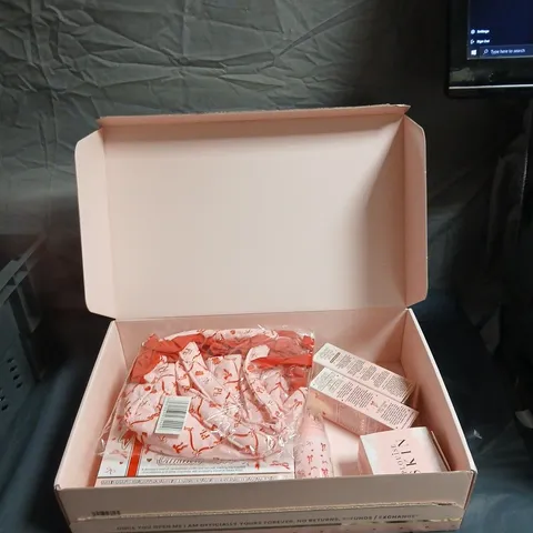 P LOUISE COSMETICS GIFT BOX – PINK PACKAGING