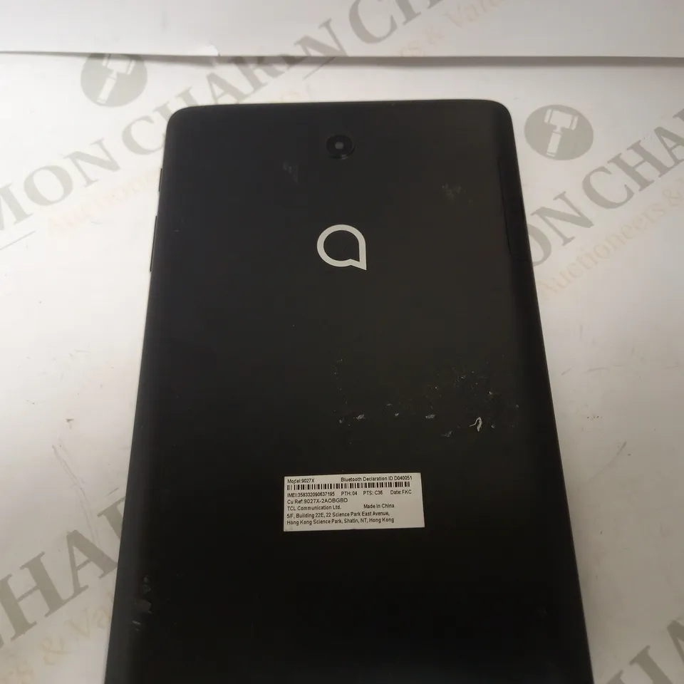 ALCATEL 3T8