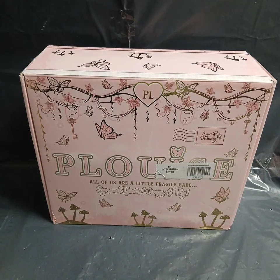 BOXED PLOUISE ALL OF US ARE A LITTLE FRAGILE BABE.... SPREAD YOUR WINGS AND FLY MYSTERY BUNDLE