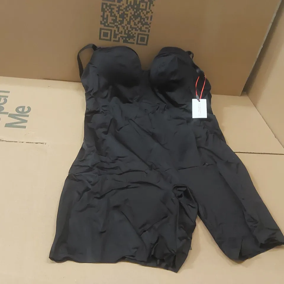 BOX CONTAINING APPROXIMATELY 9x BRAND NEW MAGISCULPT BLACK BODYSUITS - SIZE 16