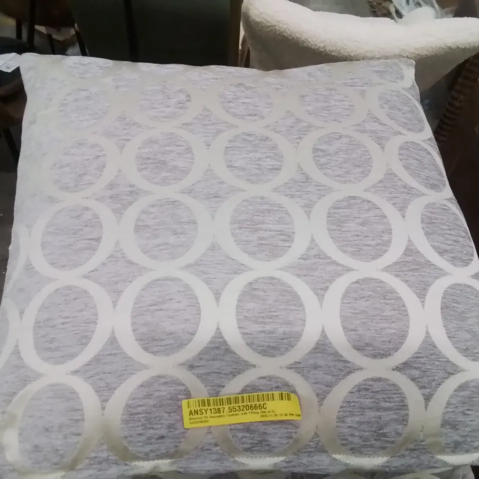 BROWARD OH GEOMETRIC CUSHION WITH FILLING SET OF 4
