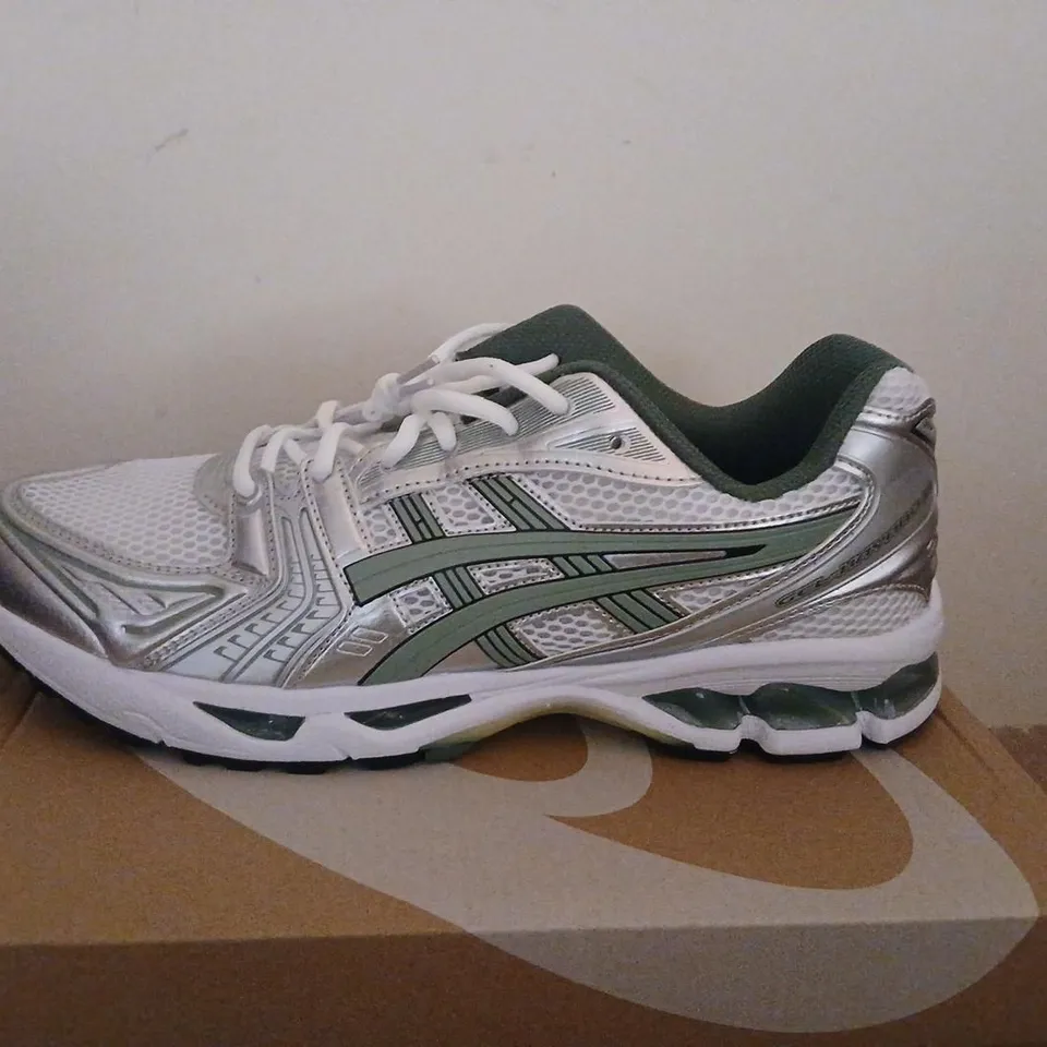 ASICS GEL-KAYANO 14 RUNNING SHOES – WHITE/SLATE GREY, UK 10