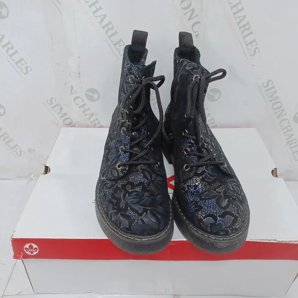 BOXED PAIR OF RIEKER LACE UP BOOTS IN NAVY SIZE 3.5