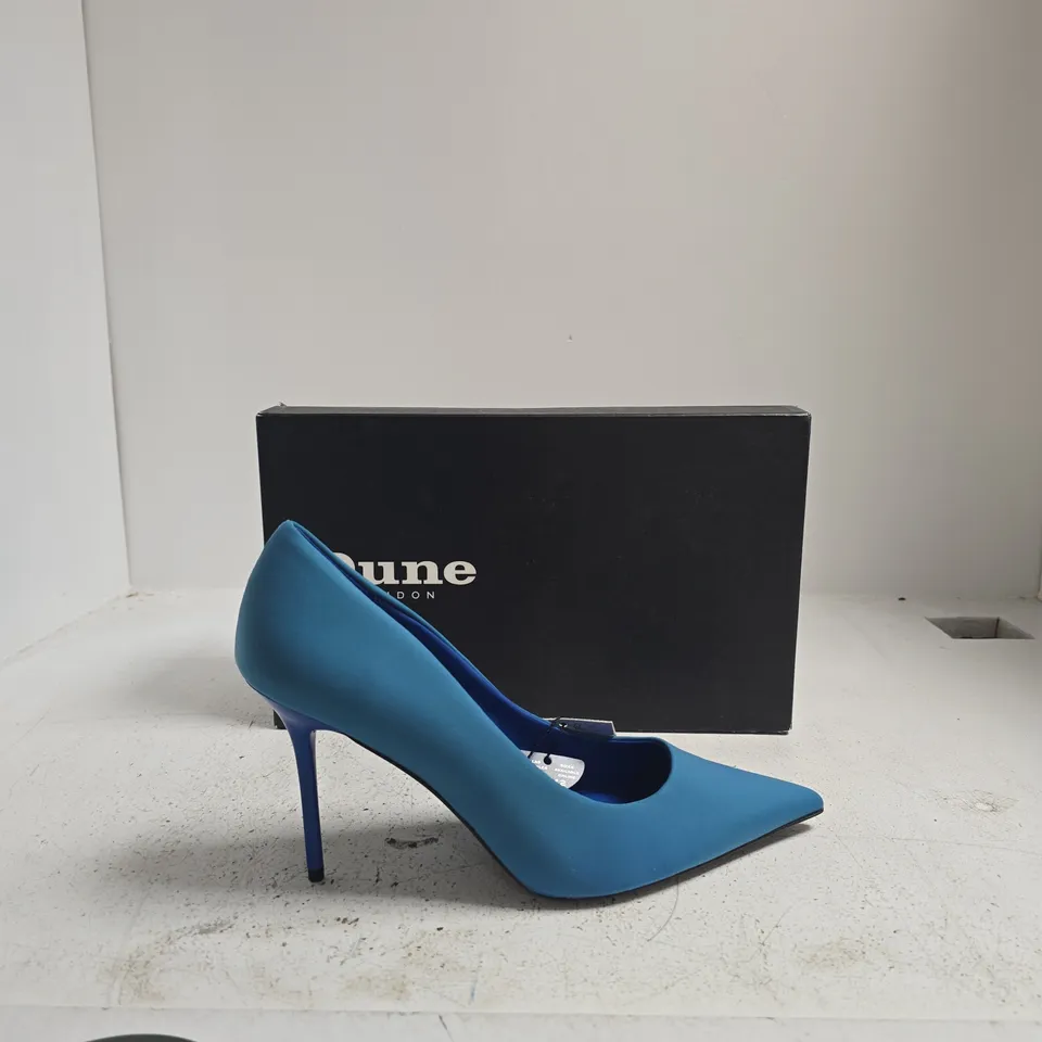 MANGO BLUE STILETTO HEEL – WOMEN'S, (EU 41) – BOXED