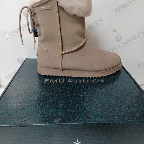 EMU BIRDWOOD MUSHROOM BOOTS SIZE 6