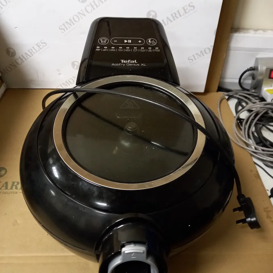 TEFAL ACTIFRY AIRFRYER - BLACK 