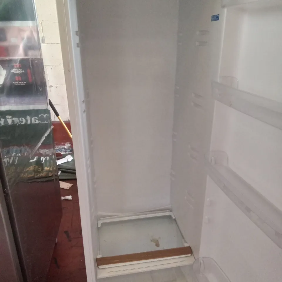 INDESIT SIAA 12 UPRIGHT FRIDGE