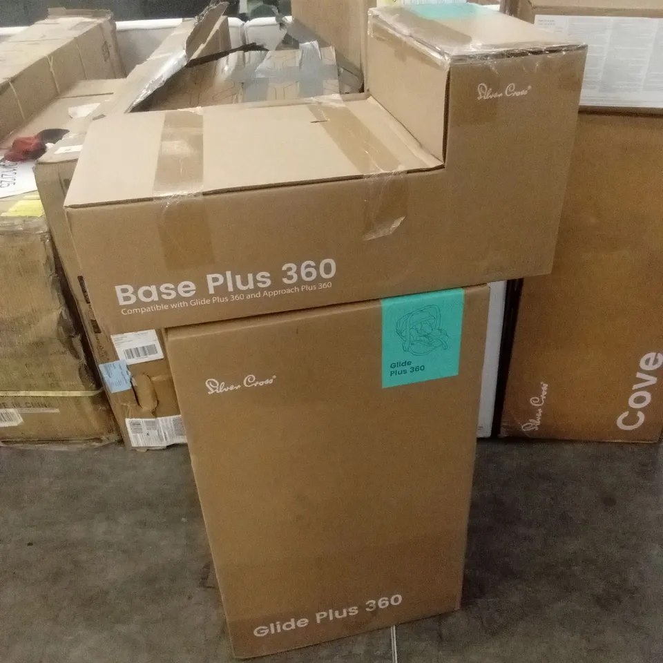 BOXED SILVER CROSS GLIDE PLUS CAR SEAT AND I-SIZE BASE (2 BOXES)