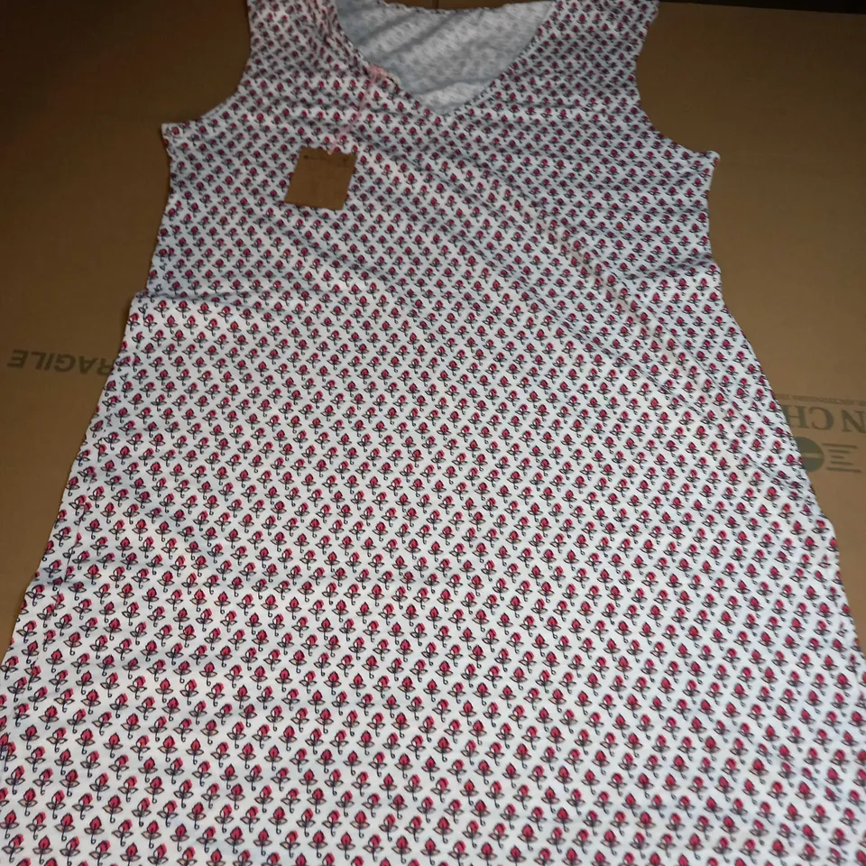 BODEN JERSEY DRESS WITH FLORAL PATTER IN WHITE - UK 12R