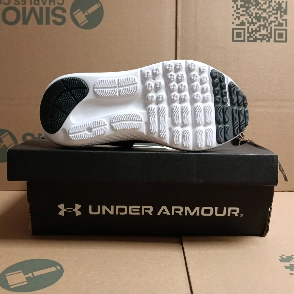 BOXED PAIR OF UNDER ARMOUR SHOES IN BLACK/WHITE SIZE UK 3