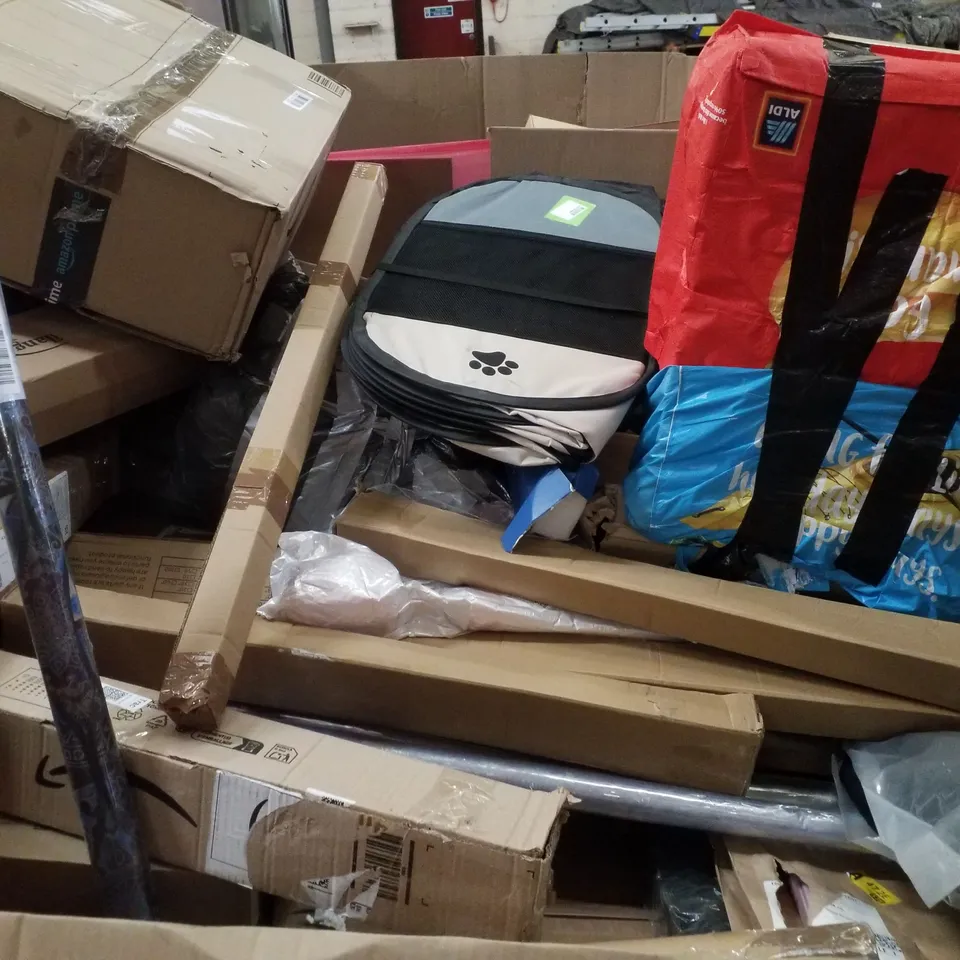 PALLET CONTAINING ASSORTED PRODUCTS INCLUDING MULTI-INSTRUMENT GUITAR STAND, BATHROOM GRAB BAR, 16 PAGE TRADING CARD BINDER, PLANT POT SAUCERS & VINYL WRAPPING PAPER