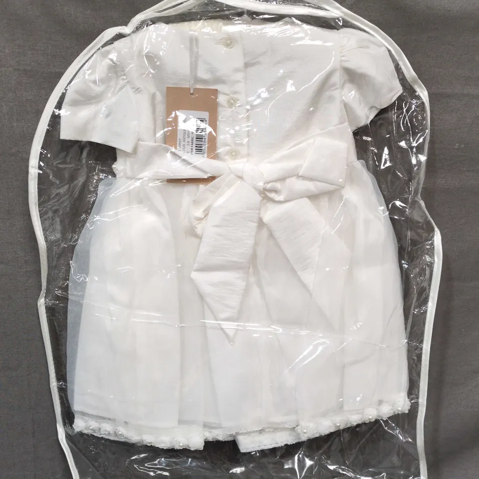 HERITAGE COLLECTION KIDS DAISY DRESS IN ANTIQUE WHITE - 3-6 MONTHS