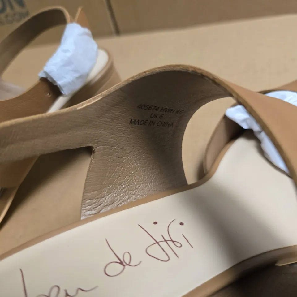 BEN DI LISI TAN LEATHER SANDALS WITH TWO WIDE STRAPS, UK 6