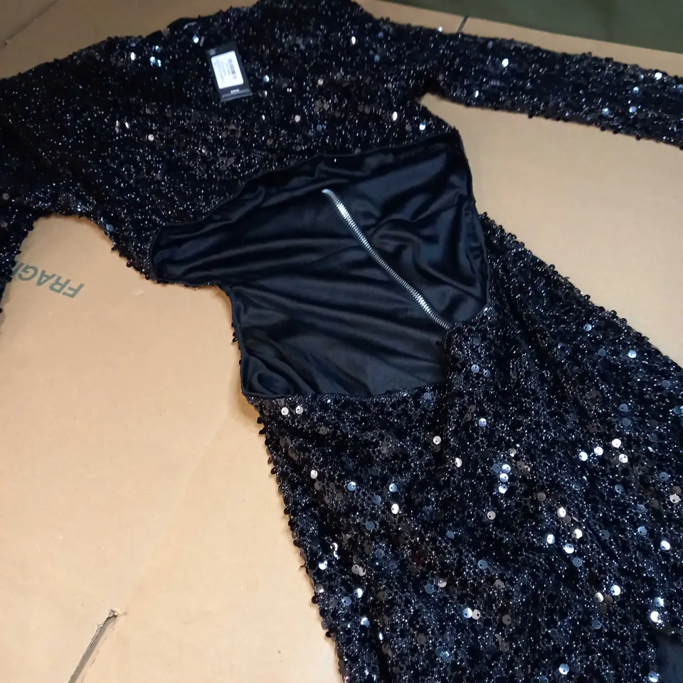 PLT BLACK SEQUIN WAIST CUT OUT LONG SLEEVE MIDAXI DRESS - SIZE 6