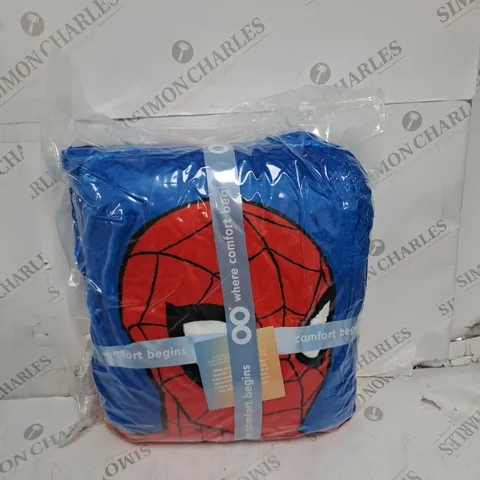 OODIE SPIDERMAN OVERSIZED WEARABLE BLANKET 