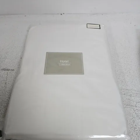 HOTEL COLLECTION DOUBLE DUVET COVER – WHITE