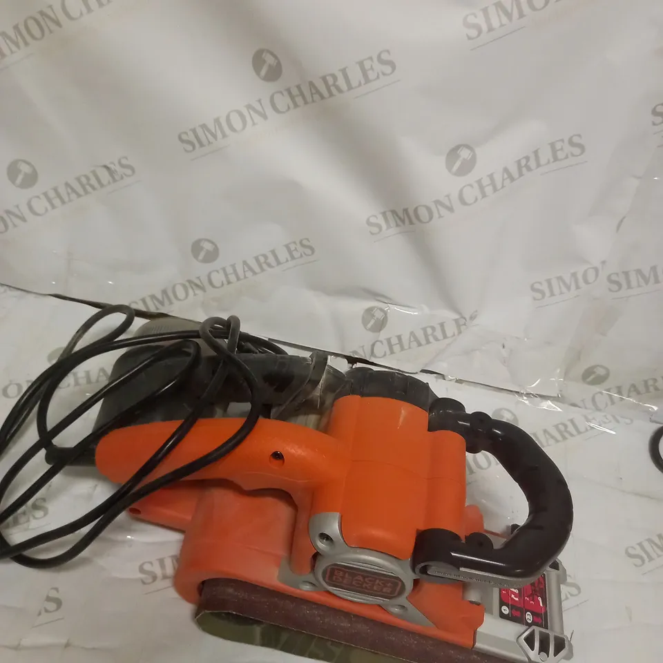 BLACK+DECKER BELT SANDER