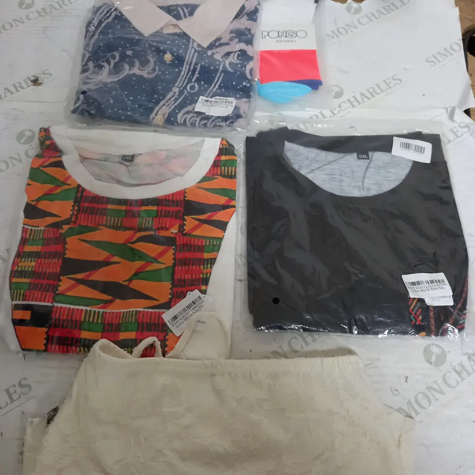 BOX OF APPROXIMATELY 22 ASSORTED CLOTHING ITEMS TO INCLUDE - SOCKS , T-SHIRT , SHIRT ETC