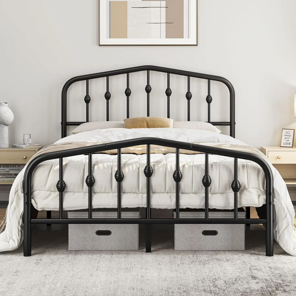BOXED YAHEETECH 4FT6 DOUBLE BED FRAMES SLATTED METAL BED WITH CROWN-INSPIRED DESIGN HEADBOARD - BLACK (1 BOX)
