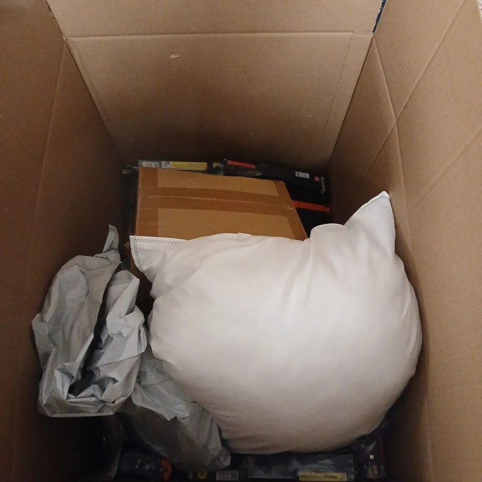 BOX OF APPROXIMATELY 15 ASSORTED HOUSEHOLD ITEMS INCLUDING PROFESSIONAL PET DRYER , TONER CARTRIDGE AND PLATIC PEDAL BIN